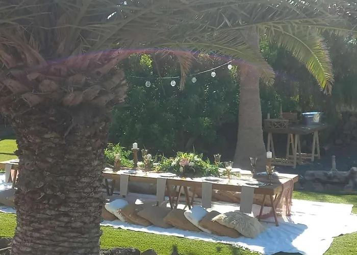 Villa-sleeps 6-free Parking-playground 빌라 *