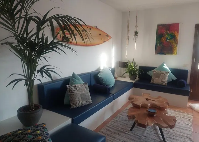 빌라 Villa-sleeps 6-free Parking-playground *