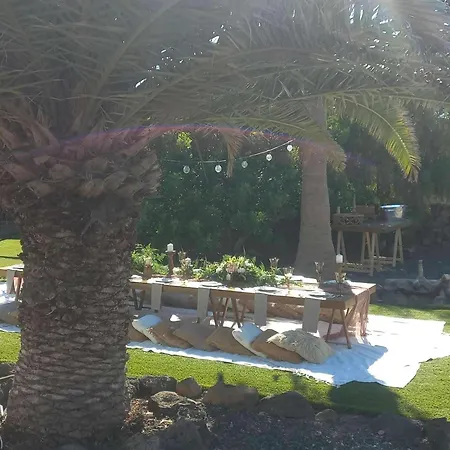 Villa-sleeps 6-free Parking-playground Villa *